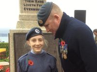 Sort your chuffing beret and hair out you little Urk!
